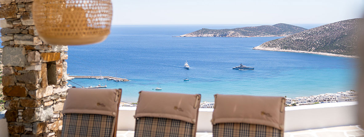 Villa in Sifnos with sea view