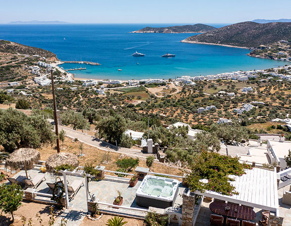 Villa avec jacuzzi et vue sur la mer à Sifnos