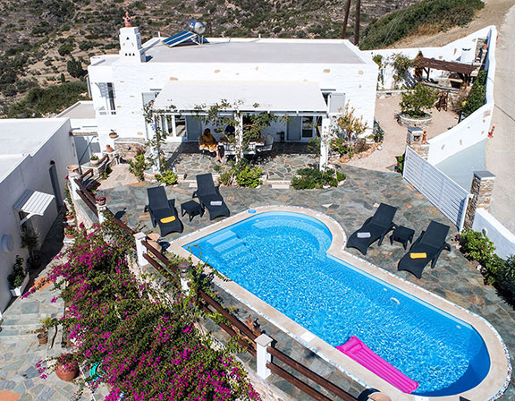 Villa Pelagos με πισίνα στη Σίφνο